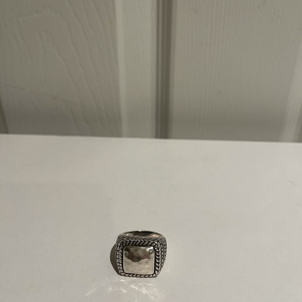 Silpada Bold Hammered Ring